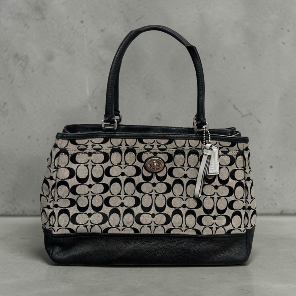 Coach Signature Canvas Turnlock Tote Bag Black Ivory Shoulder Purse Classic Logo